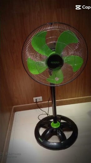 quạt đứng senko DCN1807 màu đen két đời 2024 , 2025 , 2023