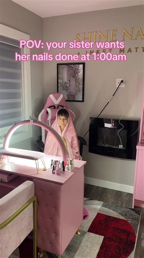 Like let me relax and sit in peace 😭 #nails #nail #nailart #pressons #pressonnails