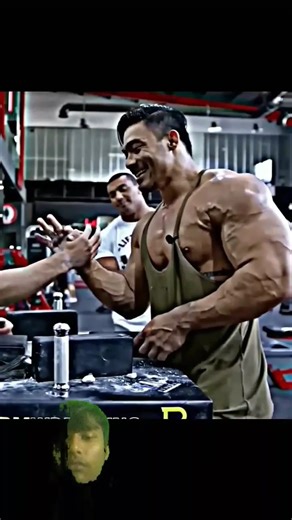 Normal guy won biggest bodybuilder 😱 #armwrestling #training #viral #shorts