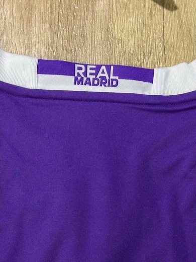 2016/17 Real Madrid Away Retro Jersey | Iconic Long Sleeve ⚪