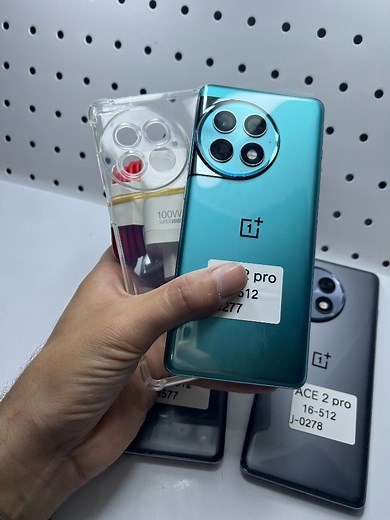 One plus ace 2 pro 5g (2.sim) Memoir 512gb Ram 16 4gb Snapdragon 8 gen2 Batterie 5000mA Avec facture chargeur 100w antichoc incassable التوصيل متوفر إلى 58 ولاية والدفع عند الإستلام ✅✅ السعر:67900دج طلب/كومند👇👇 06.97.89.88.48 05.54.99.00.16 | Kacem.kaba.phone