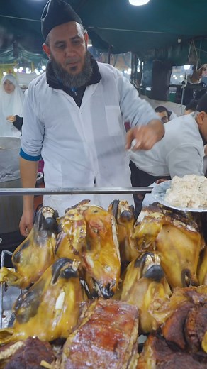 Moroccan street food - sheep head in Marrakes | Migrationology