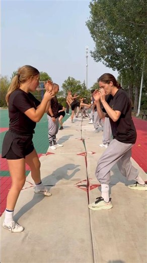 Wrestling 101 in Kung Fu #training #lesson #takedownmoves #china #wrestling