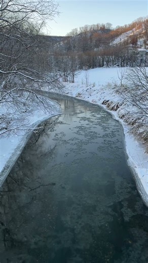 氷が流れる川のせせらぎ🕹️足寄川 北海道