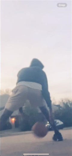 FILTHY TWEEN TWEEN!?!🏀😤#basketballshorts #hooping #crossover #layup #practicemakesperfect