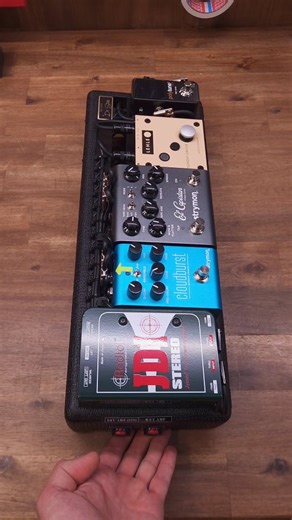 Pedalboards & wiring setups & cables on Instagram: "A recently completed Wet/Dry pedalboard for acoustic guitar. You don’t often see pedalboards for acoustic or bass guitars on my page, but when I do build them, I approach them with the same level of pedantry and attention to detail as the pedalboards I build for electric guitars. For this project, I used a Stan Pedalboard measuring 45 × 17 cm. We used the Radial DI box with Jensen transformers inside to minimize signal loss and make the sound a