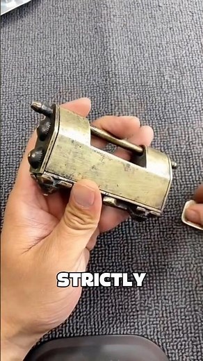 How To Pick A Lock With Hidden Keyholes 🔒🗝️
