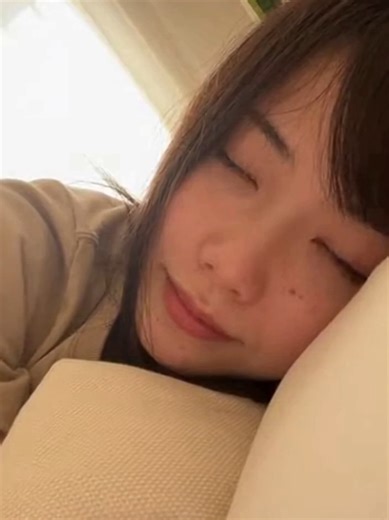 Aoi's Morning Routine: Soft Vibes in Japan