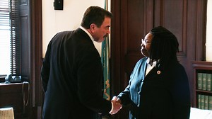 Watch Blue Bloods Season 6 Episode 16: Help Me Help You - Paramount