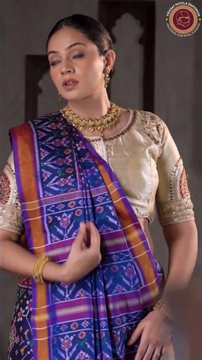 𝐁𝐥𝐮𝐞 𝐍𝐚𝐯𝐫𝐚𝐭𝐧𝐚 𝐏𝐚𝐭𝐨𝐥𝐚 𝐒𝐚𝐫𝐞𝐞 - 𝟬𝟬𝟱 #virasatpatola #indianhandlooms #onlineshopping #saree #silksaree