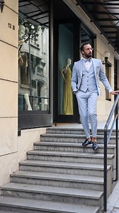 Turn heads in the Designer Blue Tuxedo crafted for those who demand elegance and style. Perfect for weddings and formal events, this tuxedo ensures you make an unforgettable statement. Elevate your look and own the night! #HolloMen #DesignerTux #MakeAnImpression #UnmatchedElegance | hollo_men