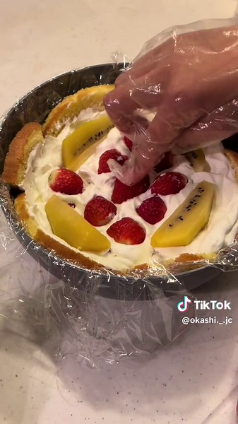 たこ焼きケーキで祝う友達の誕生日