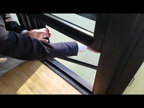 YKK固定網戸の外し方