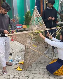 They are making a Big Star DIY from Bamboo and jute #star #diy #crafts #bamboo #fun | Deep's CRAFT