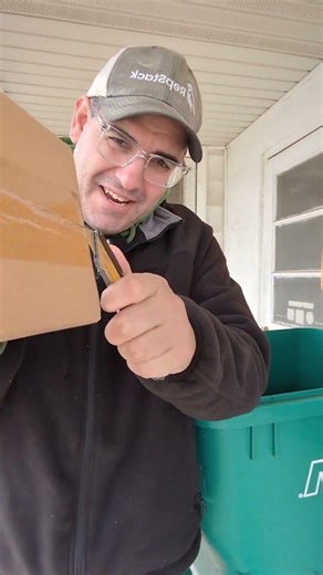 The Only Reasonable Way to Break Down Boxes Anymore • Game-changer for cardboard – slices through