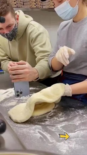 Learn How to Make Delicious Pizza from Scratch