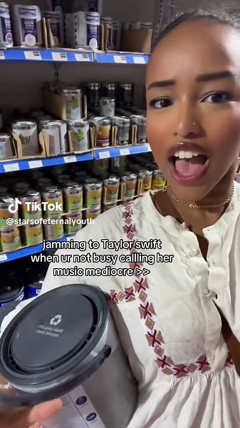 Dynamic Listening Experience with Taylor Swift Music