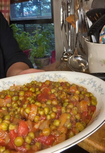 Peas with Tomatoes: Thanksgiving Side Dish Made Since Age 12
