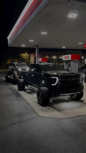 𝕰𝖉𝖚𝖆𝖗𝖉𝖔-𝕭𝖗𝖎𝖙𝖔 on Instagram: "Yougins wit sum motion… @elmer__brito . . . . . . . . #l5p#chevy#jtxforged#canam#canammaverick#offroad#offroadready#highcountry#outlaw#outlawfab#6s#16s# #midnightmemories#fyp#parati#duramax#l5pduramax"