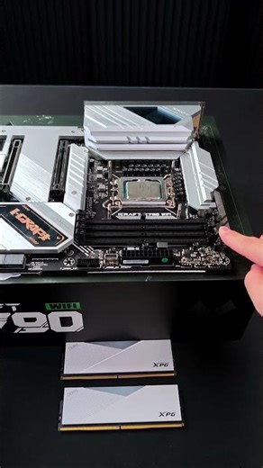 This is how you build a clean all-white gaming PC 🤍 — 🪛 Part 1