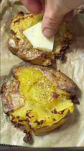 Mediterranean-style air fryer smashed potatoes #thewarmtasteofthesouth