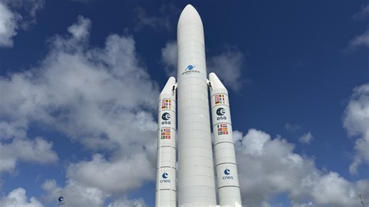 Reportagem - Parceria histórica com Brasil garante sucesso de lançamentos da Base Espacial da Guiana Francesa