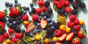 Here's What To Do About The 1 Moldy Berry in Your Bunch