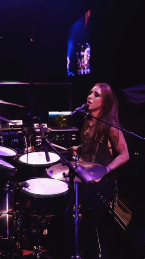 KAMI ★ KEHOE on Instagram: "u taste so sweet [ FALL TOUR ] OPENING UP FOR @seether x @daughtry x @pod OCT 10 :: DAYTON , OH OCT 11 :: DETROIT, MI OCT 12 :: BALTIMORE , MD OCT 15 :: INDIANAPOLIS, IN OCT 17 :: CHARLOTTE , NC OCT 18 :: RALEIGH , NC OCT 20 :: YOUNGSTOWN , OH OCT 22 :: ROGERS , AR OCT 24 :: FRANKLIN , TN OCT 25 :: ATLANTA , GA OCT 31 :: KANSAS CITY , MO NOV 1 :: DENVER , CO NOV 5 :: ST. LOUIS , MO NOV 6 :: CHICAGO , IL NOV 8 :: PITTSBURGH , PA NOV 9 :: PIKEVILLIE , KY NOV 11 :: DALLA