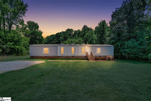 121 Pendleton Woods Cir, Central, SC 29630 - MLS 1589535 - Coldwell Banker