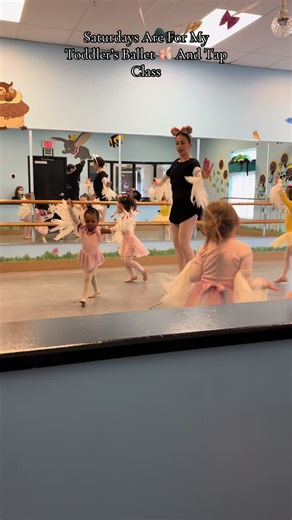 I’m so happy she’s finally enjoying her big girl dance class. she was in baby and me for 2 dance seasons, so the preschool dance class was an adjustment. I’m thankful for progress 🫶 #toddlersoftiktok #toddlerdance #toddlerballerina