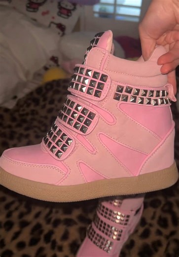 Dolls Kill Y2K Grunge Wedge Sneakers Review