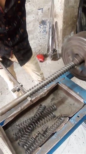 Easy Spring making on manual machine no cinc #dyi #Short