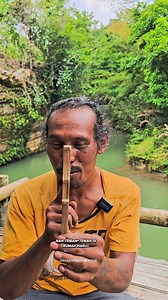 Dari sebilah bambu bisa jadi alat musik yang super keren #musikbambu #kreasi #karinding | Edy Suranta Ginting