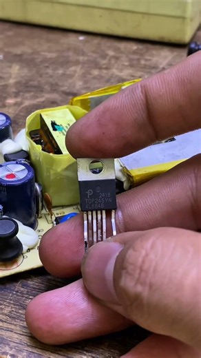He replaced the faulty TOP245YN PWM IC on the power supply. #power #repair #electronics #components