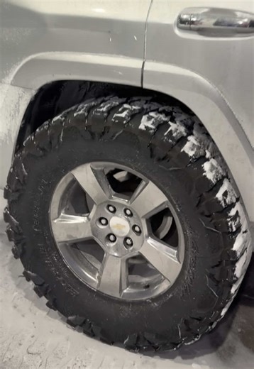 Exploring Squatted Trucks with 38s on a 4Runner