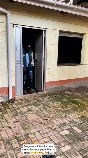 FikTi (@fikti053)’s videos with Teli Agambayo - Alien Skin Official