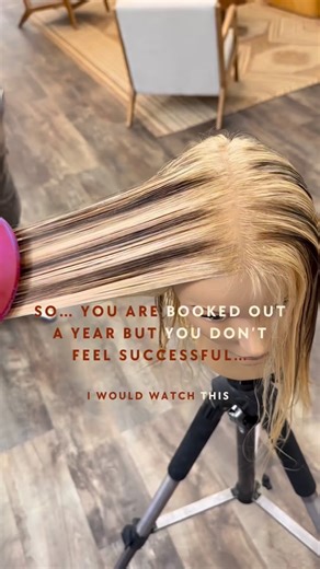 Adrienne Dara Stephenson/ Hair Education & Tutorials on Instagram: "🍎The Permanent color lowlights era was a wild one🤣…. Like my content? Hit LIKE and FOLLOW if you do! 🍎LIKE THE WAY I TEACH? 1) Did you know I have a private education group The Lightening Library? With hundreds of tutorials and posts to join head to link in my bio and go to The Lightening Library page. We have 3 different membership options and you can cancel at anytime! 2) I have upcoming IN PERSON CLASSES in PHILADELPHIA, N