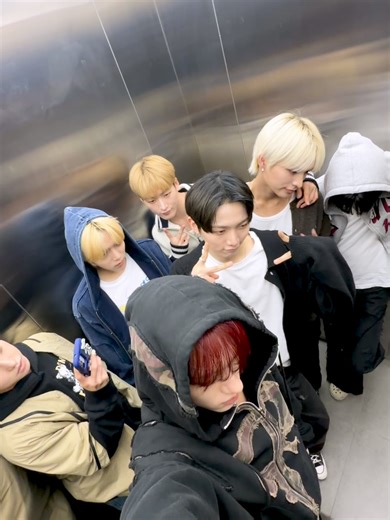 Taking the elevator with ALL(H)OURS! … and suddenly we’re at the venue 👀 🪩 Who’s riding along to catch the vibe? Grab your tickets now at LiveYourKpopDream.com 🎟️🔥 #ALL_H_OURS #ALLtheHOURS #ALLHOURSinNorthAmerica #LiveYourKpopDream