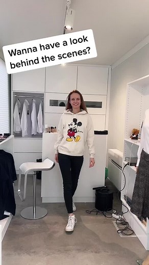 Wanna look behind the scenes of a tv production? 👀
