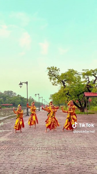 Pirati gathe mutu khane bho🫀❤️ #pujachoreography💃 @Prakash Dutraj #prakashdutrajnewsong @💎कान्छा🤘 @Seet pandey DGP🪬💫✨ @Yuwani Bhattarai @kalpana shrestha @Manabi 💝menuka❤️ @✌️Bidhya𐙚๋🎀 @Barsha ✌🏻 @🐲 #shirmaiphoolmaya #manishpuja✨ #thebravegorkha🇳🇵