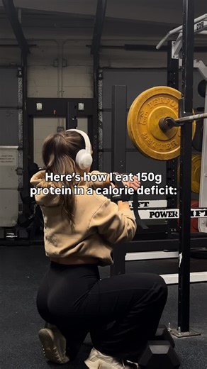 Erica | Sustainable Fat Loss & Lifestyle Coach on Instagram: "on the shred menu 👇🏼 I keep it simple, protein-packed, and actually satisfying 🔑 No starving. No cutting carbs. Just real food around 1,800 calories and 150g protein that keeps me full, energized, and consistent. Here is another day of eating in a deficit 👇🏼 🍳 Breakfast (420 cal / 36g protein) High protein breakfast burrito 3 egg whites 1 whole egg 2 oz lean turkey 1 high protein wrap Spinach and salsa Air fried potatoes on the 