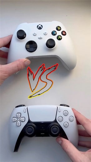 🎮 Which is better: Dualsense vs. Xbox controller? | WHICH CONTROLLER IS BETTER?! #ps5 #xbox
