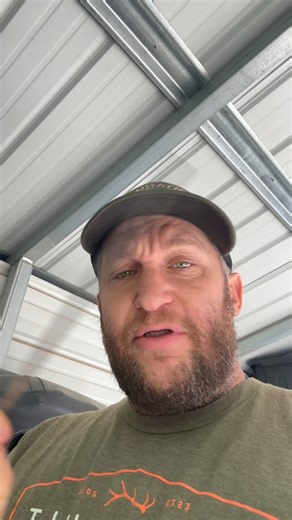 Do we sharpen our chain or swap them out, that depends on if it’s dull or wrecked #ranch #farm #homestead | C&M Ranch