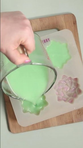 DIY Colorful Succulent Soap - Melt & Pour | Bramble Berry #soapmaking #soap #soapmakingsupplies