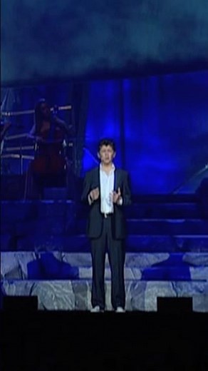 Damian sings a heartfelt performance of 'A Bird Without Wings'. 🕊️ #CelticThunder