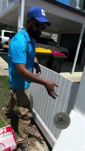 Pvc fence installation with 1 mtr gate by brisbane landscaping #pvcfence #pvcfencing #fence