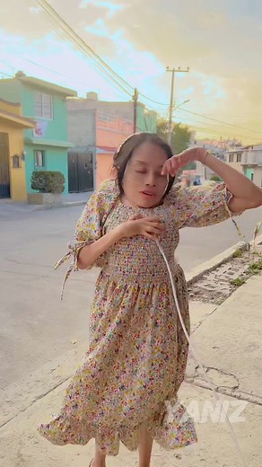 17K views · 1.4K reactions | A solas te hablo y creo oír tu voz… hay veces que ya no sé ni quién soy yooooo…..✨ Yaniz Sigu3me para más romance Yaniz !! #reel #fyp #song #romantic #parati #love #amor #viral | Yaniz | Facebook