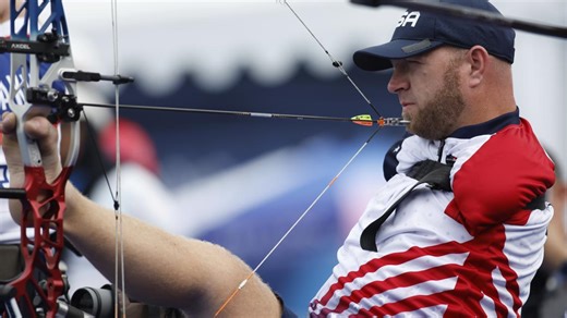 Iowa native, 'Armless Archer' Matt Stutzman wins gold at Paris Paralympics