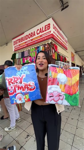 2 cortinas por solo $5 siii y los mejor que son navideñas #promo #cortinas #descuentos #navidad #navideñas