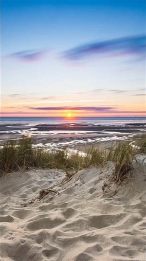 Beach Adventure Awaits: Your Guide to Sleeping Bear Dunes National Lakeshore in Michigan 🏖️🌞🌊